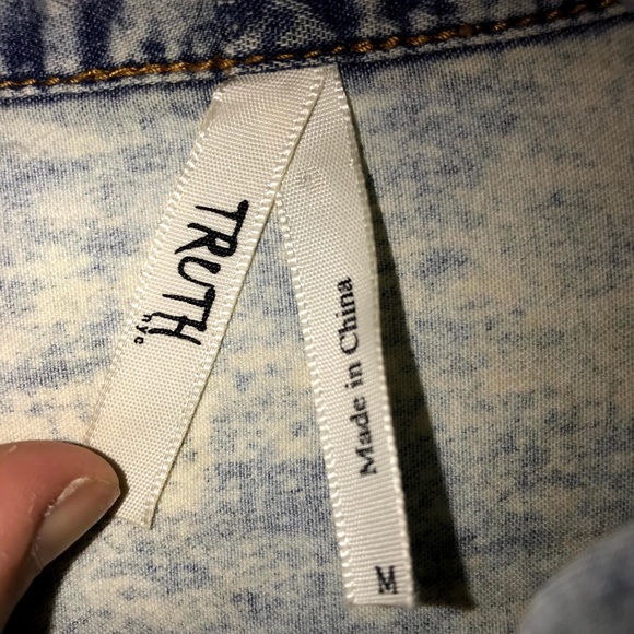 Truth NYC Comfortable Button Up Shirt - Picture 2 of 3